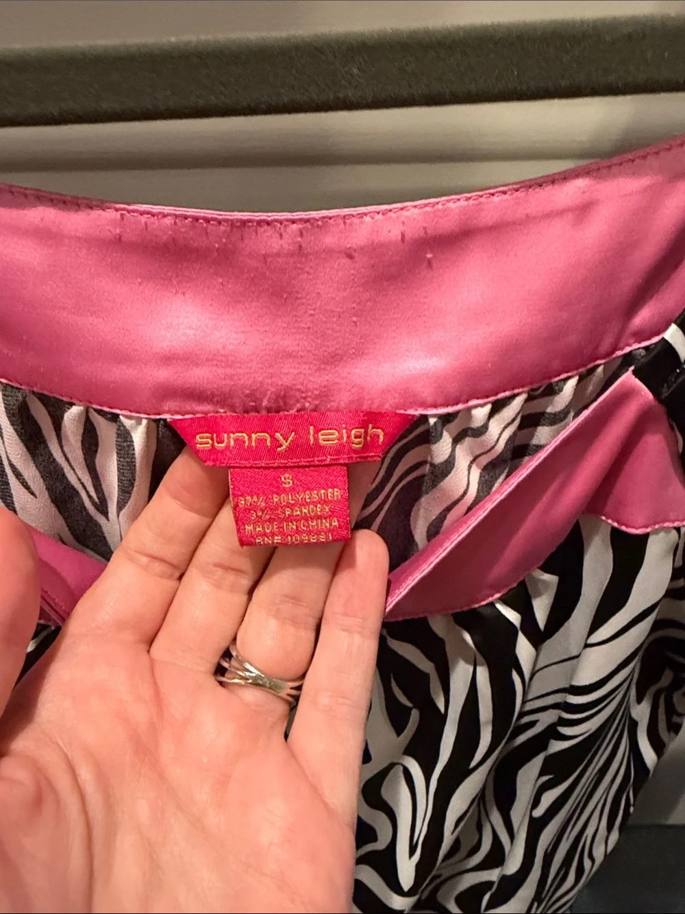 Sunny Leigh Black & Pink Zebra-Print Puff Sleeve Top - Picture 2 of 6